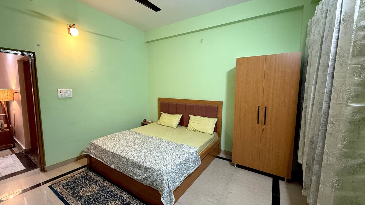 Varanasi Apartment | Madhuraj Villa Homestay