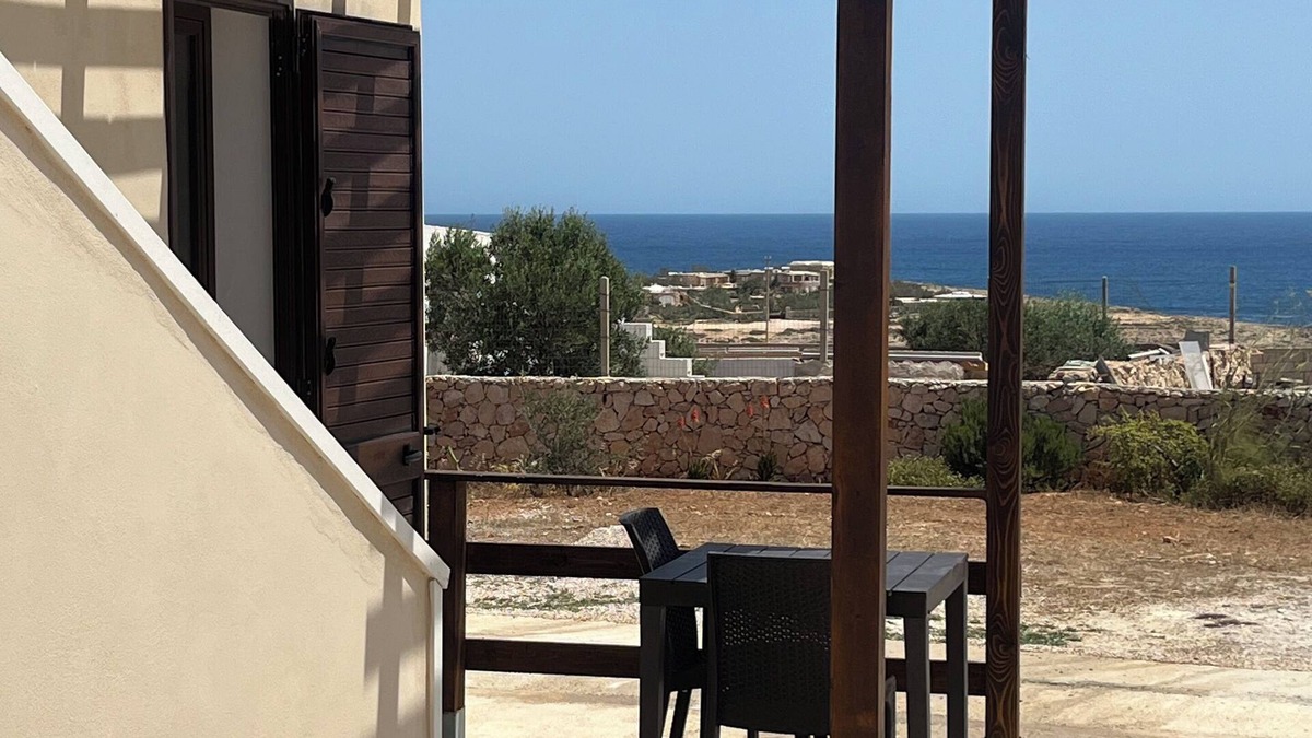 Lampedusa Apartment | Madomare quiet and cozy studio apartment with sea view.