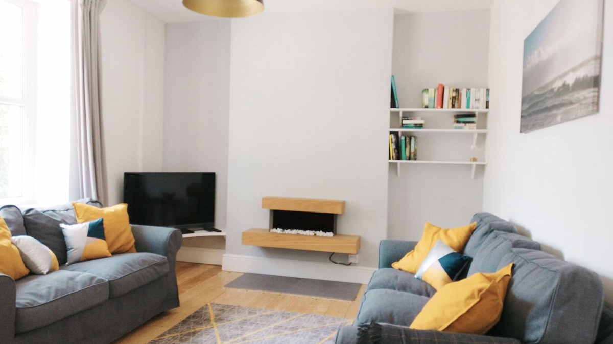 Cardigan House | Maenayron, your home from home in the heart of Cardigan