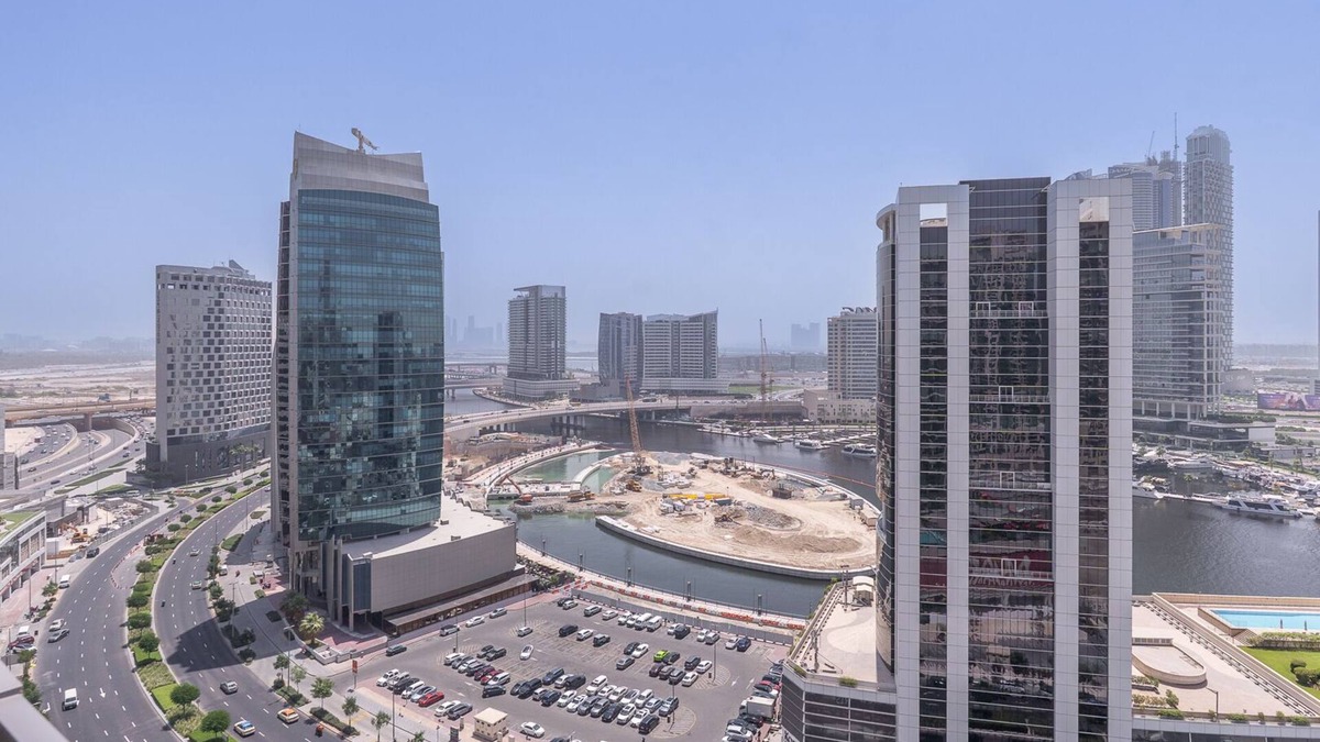 Madinat Zayed Apartment | MAG318 Lux Burj Khalifa Walk Pool View