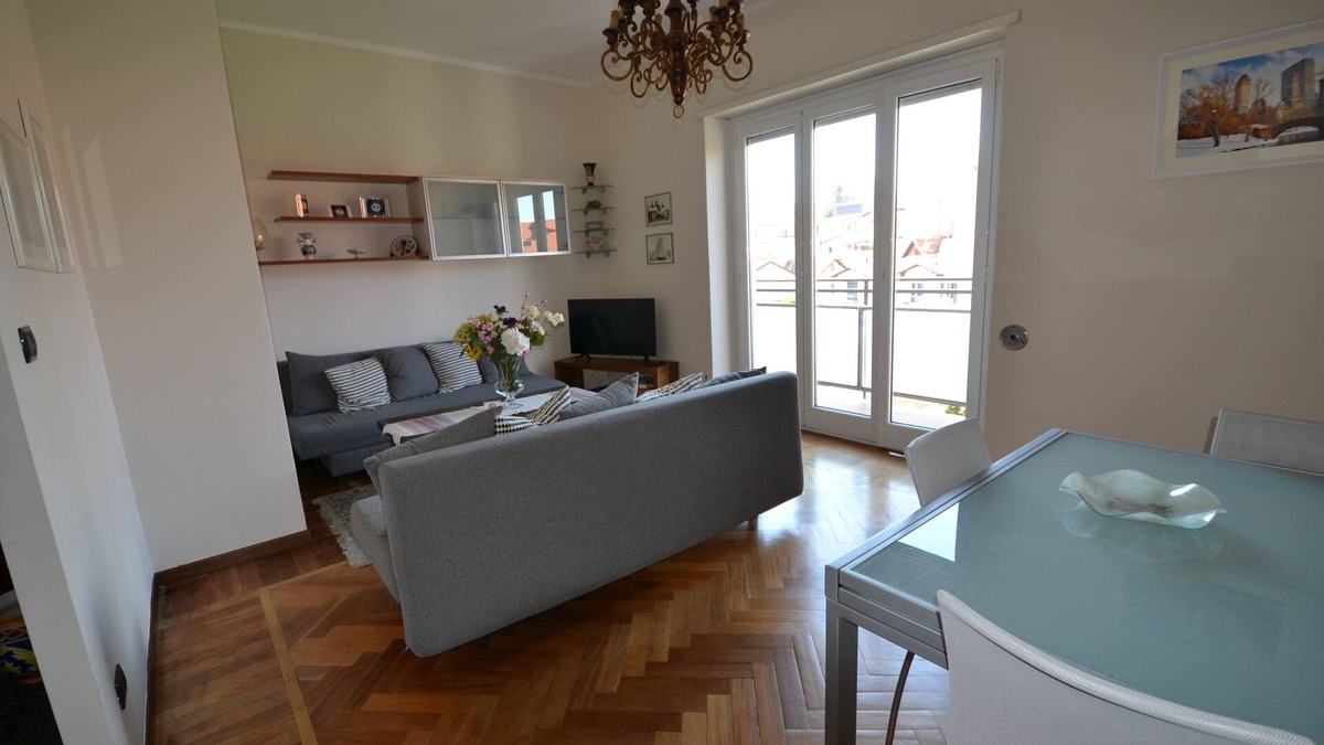 Downtown Apartment | Magenta Apartment in the center of Varese