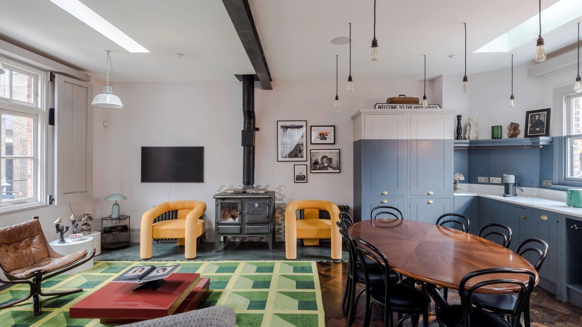 South Bank House | Magic Moments - Borough - by Frankie Says