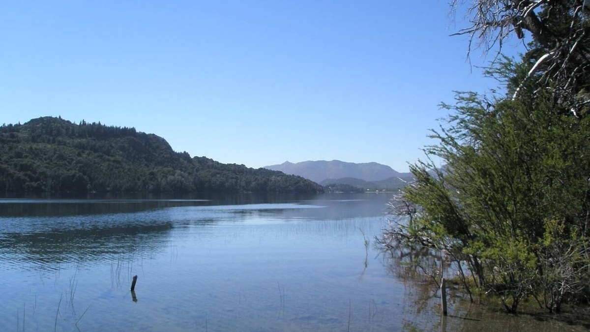 San Carlos de Bariloche House | Magical 5 bedroom house over Moreno Lake.