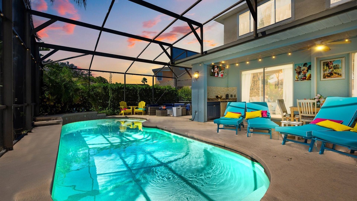 Sunset Lakes House | MagicalFairyTale | Pool, Theater & Themed Rooms 16