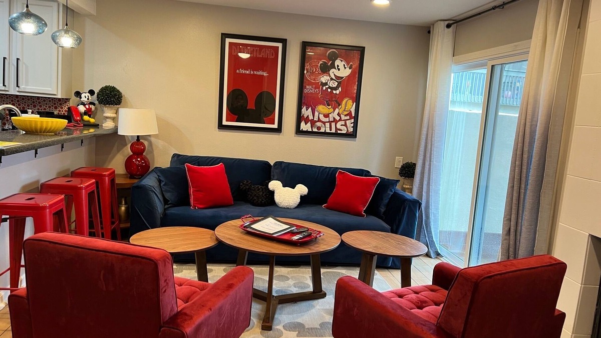 Hermosa Village Condo | Magicway Villas + Mick's ClockHouse + CLOSEST WALK TO DISNEY + 3 POOLS & SPA