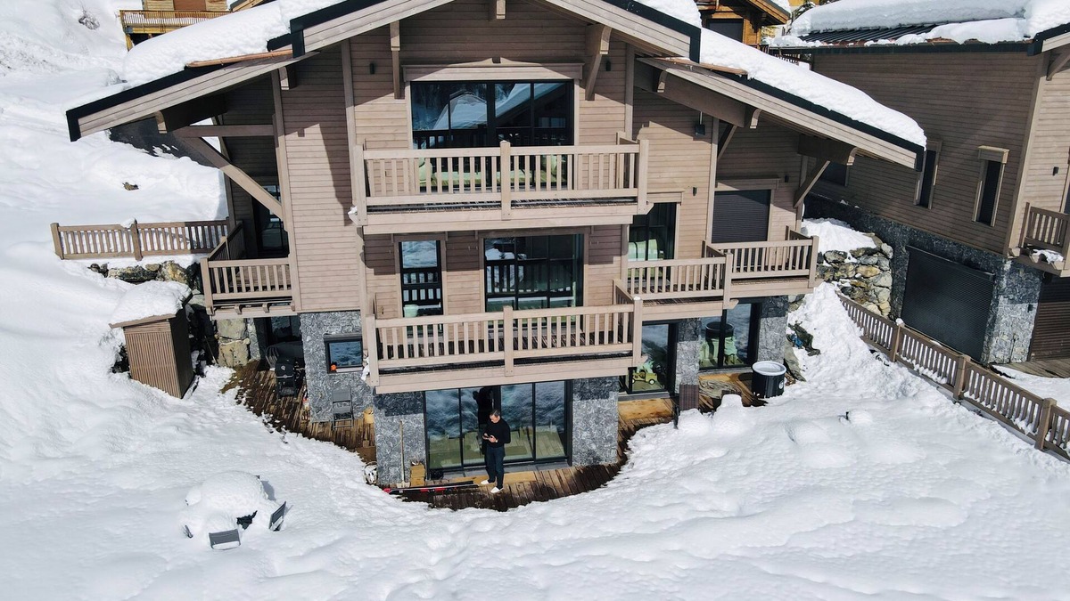 Saint-Etienne-de-Tinee Ski Chalet | MAGNIFICENT LUXURY CHALET WITH TOP-OF-THE-RANGE AMENITIES