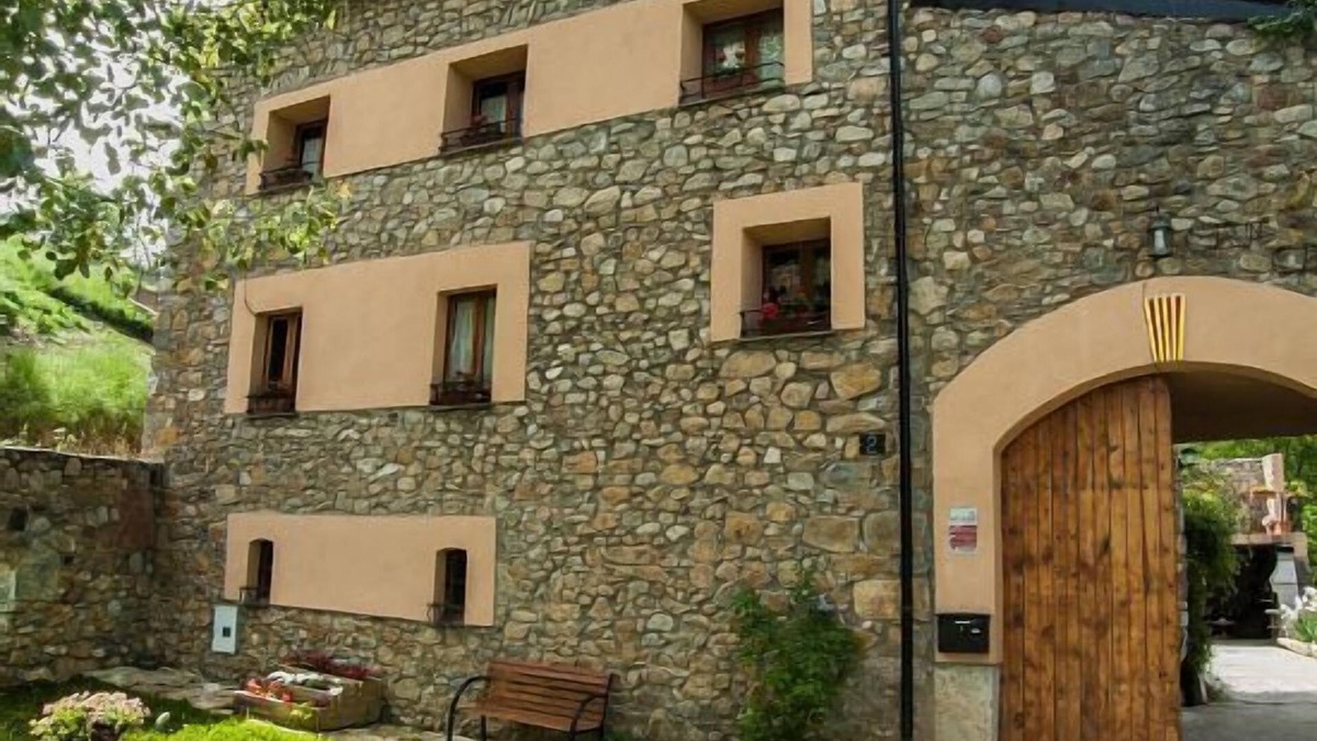 Bor Cottage | Magnificent Can Canà cottage for up to 6 people (full rental)