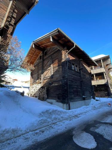 Reckingen Ski Chalet | Magnificent chalet Opa
