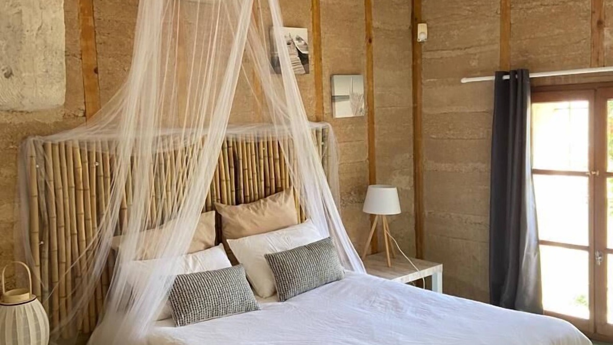 Saint-Bres House | MAGNIFICENT CONVERTED BARN