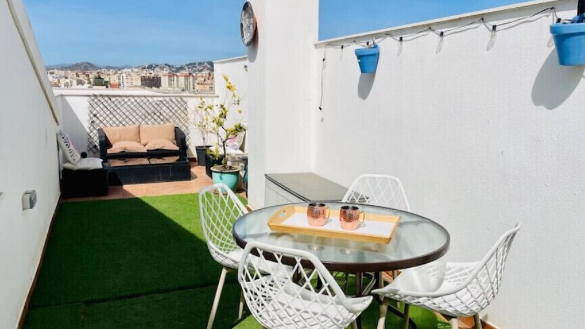 Regio Apartment | Magnificent Duplex with terrace near the beach