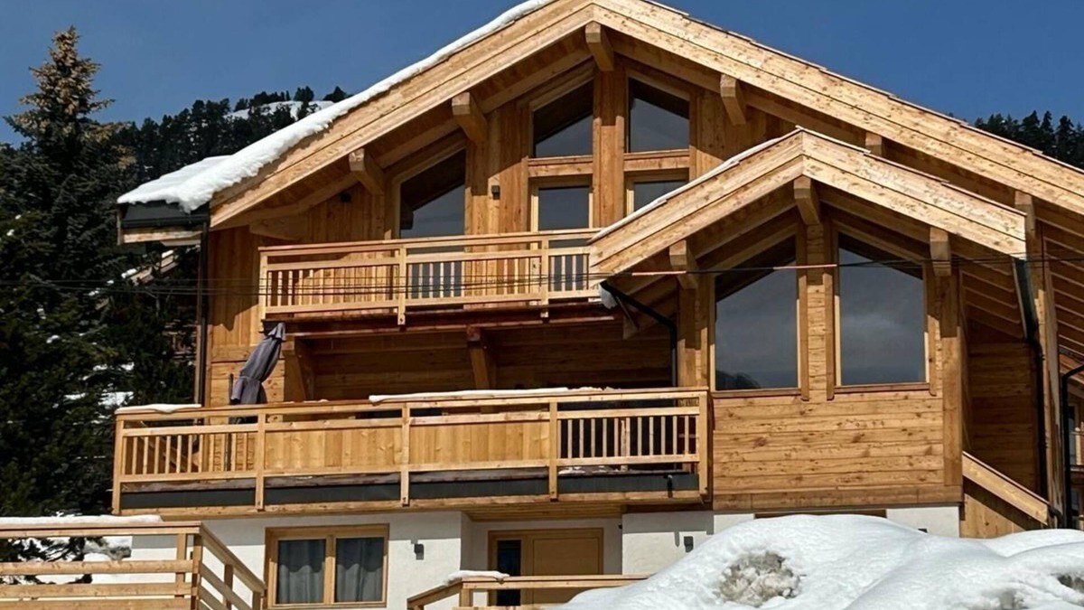Montgenevre Ski Chalet | Magnificent family chalet with panoramic views