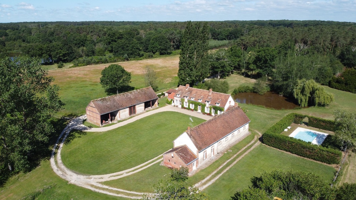 Lassay-sur-Croisne House | Magnificent Sologne property in a peaceful setting, private swimming pool
