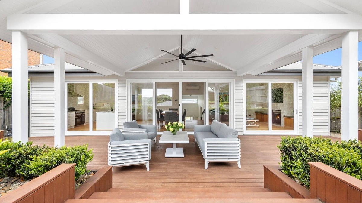 Blairgowrie House | MAGNIFICENT MELBOURNE, SUPERB, MODERN CONTEMPORARY BEACH HOUSE IN BLAIRGOWRIE