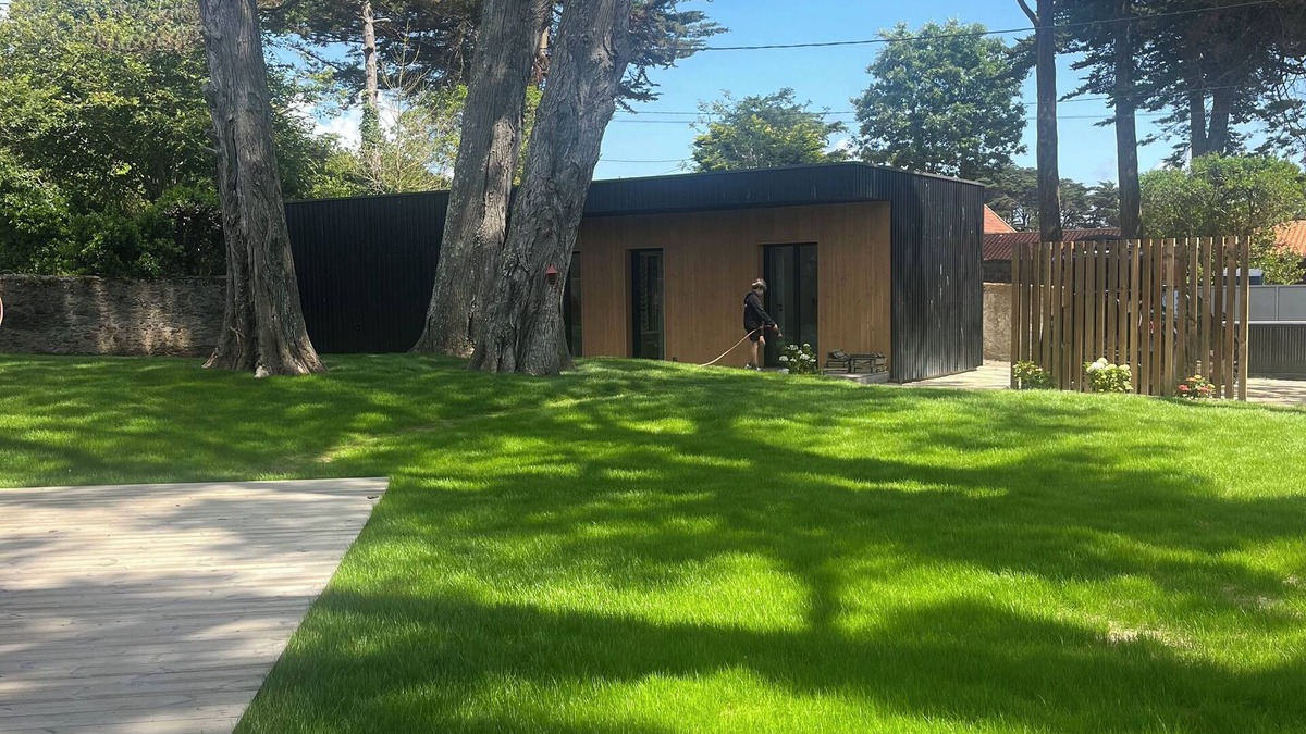 Prefailles House | Magnificent new wooden house in Préfailles, 5O metres from the beach!