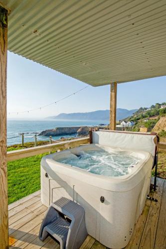 Shelter Cove Apartment | Magnificent Oceanview by OceanviewHotTubs Oceanfront! Shelter Cove, CA Tesla EV station