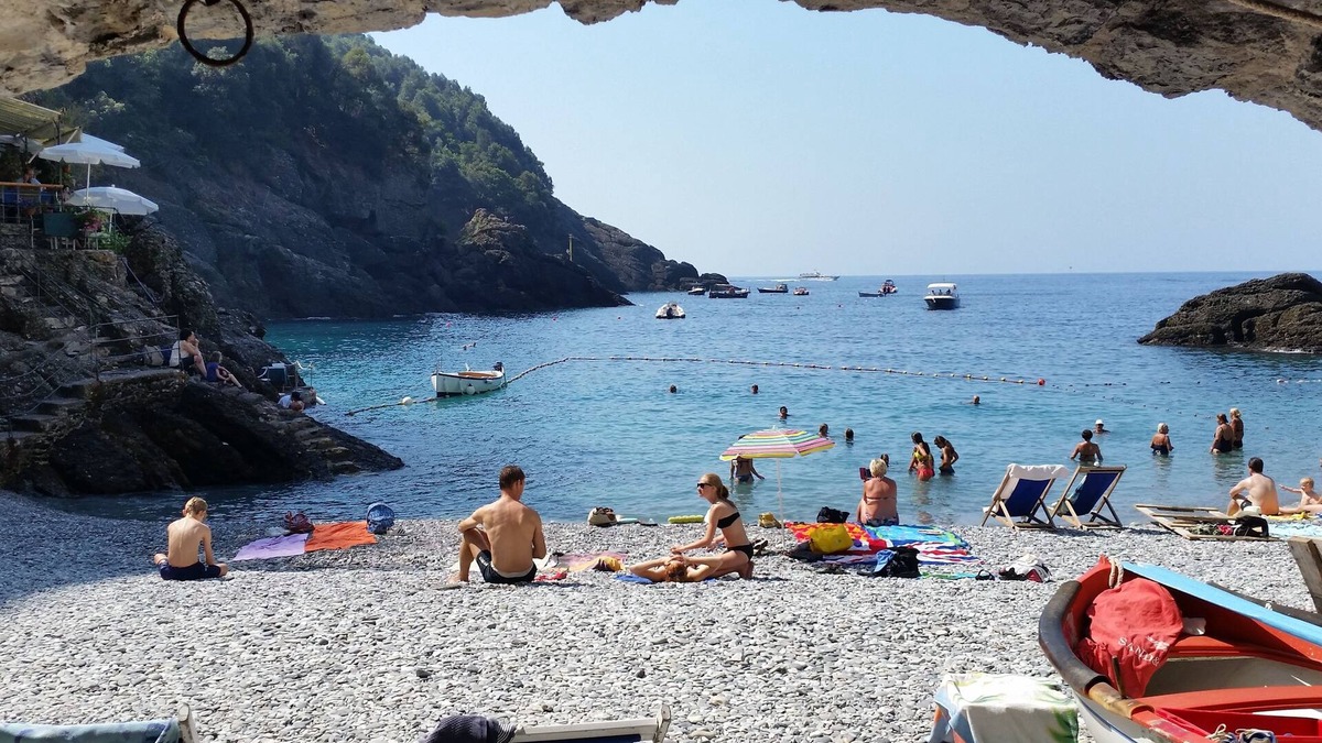 Recco House | Magnificent sea views - from a beautiful holiday home