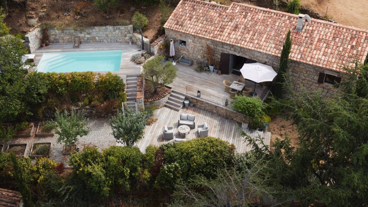 Fozzano House | Magnificent sheepfold, swimming pool and sea view in Fozzano