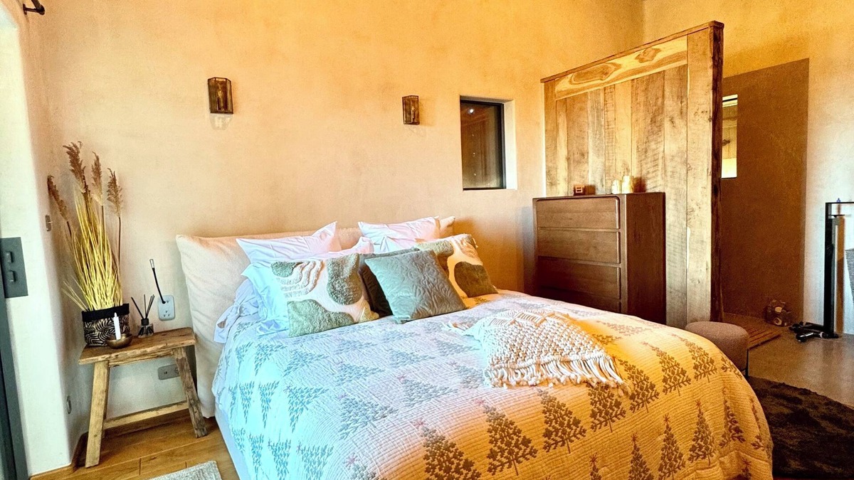 Pietrosella Villa | Magnificent stone residence on 10ha estate with sea view