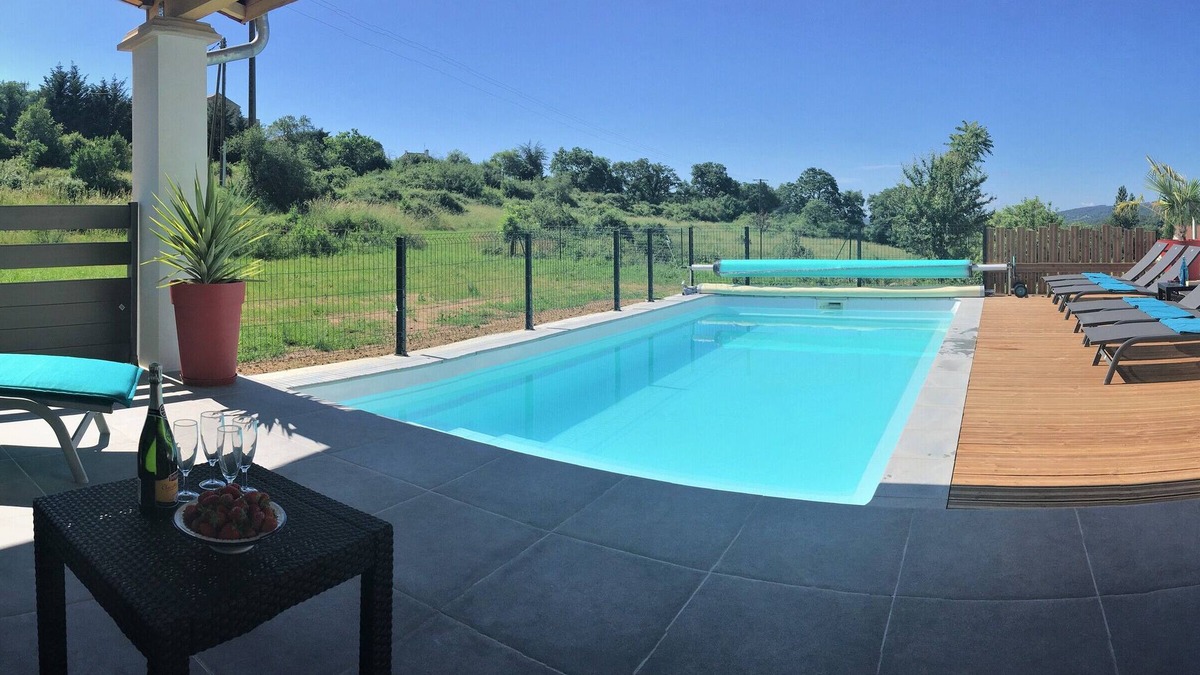 Aubenas Villa | Magnificent villa any comfort, private and heated swimming pool, south Ardèche