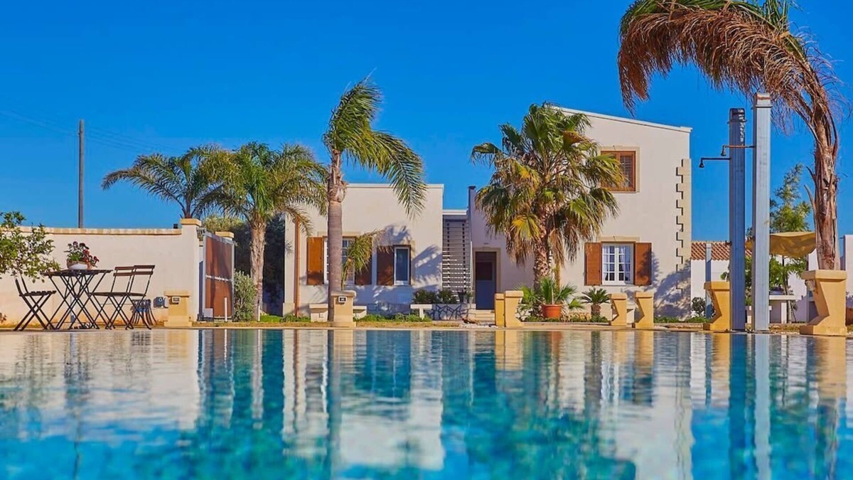 Ragusa Villa | Magnificent Villa Nestled in Greenery