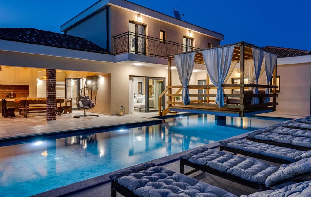 Pakostane Villa | Magnificent Villa Oasis with extra large pool