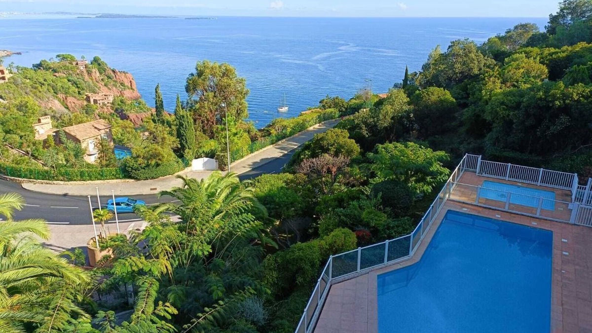 Theoule-Superieur Apartment | Magnifique Appartement vue mer Avec Piscine et Climatisation