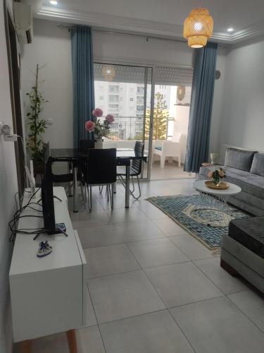 Cite La Gazelle Apartment | Magnifique appartement avec vue dégagée, près de l'aéroport et parking privé