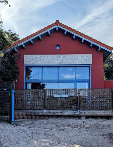 Espero-Pax Cabin | Magnifique loft sur la plage Life is a Beach GuestHouse