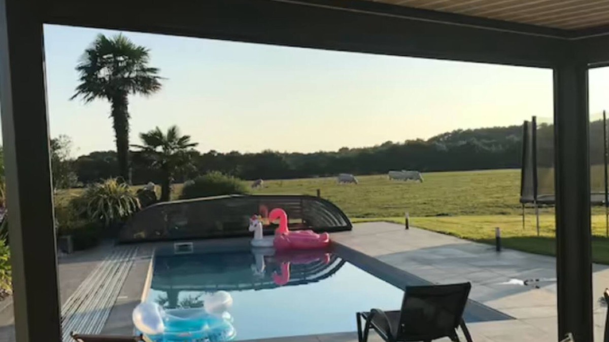 Saint-Reverend Villa | Magnifique Maison de Campagne Avec Piscine, à 10 min de L'océan
