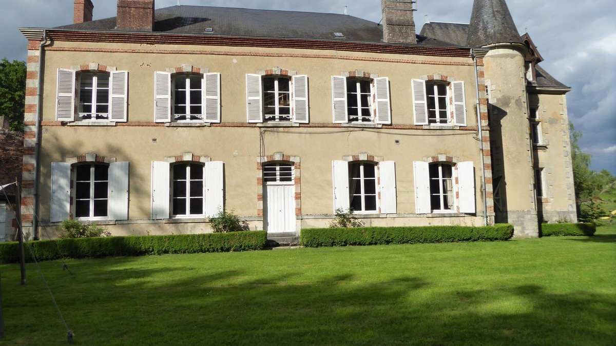 Concressault Other | Magnifique Maison de Famille 300m² Dans un Parc de 3hc Avec Rivière et Piscine
