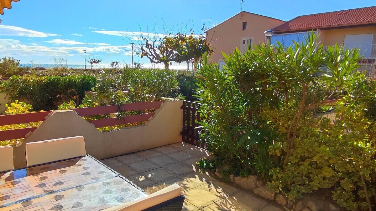 Gruissan Apartment | Magnifique Rez-de-jardin Soigné, à 20m de la Plage !