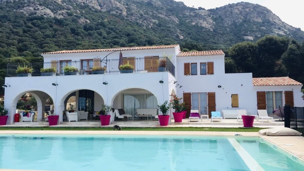 Lumio Villa | Magnifique Villa Avec Piscine à Lumio Avec vue mer Époustouflante