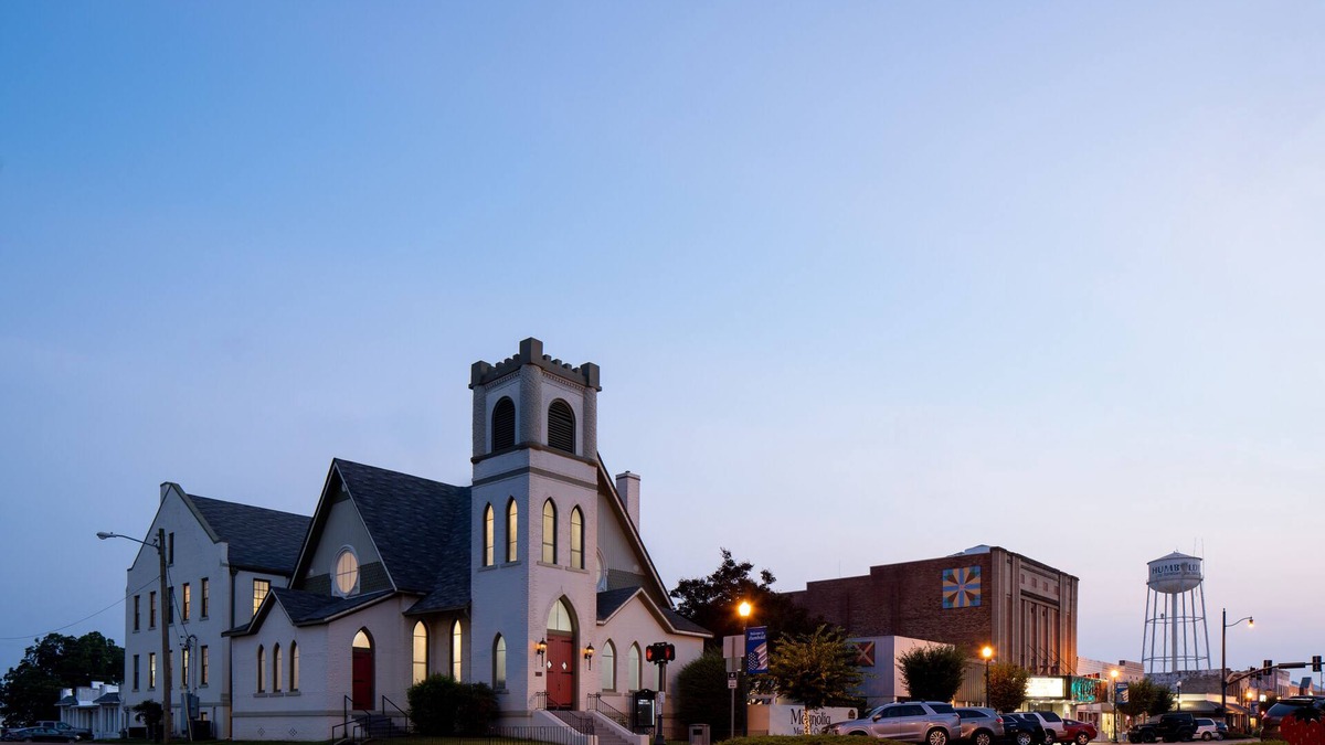 Humboldt Bed & Breakfast | Magnolia Manor and Chapel
