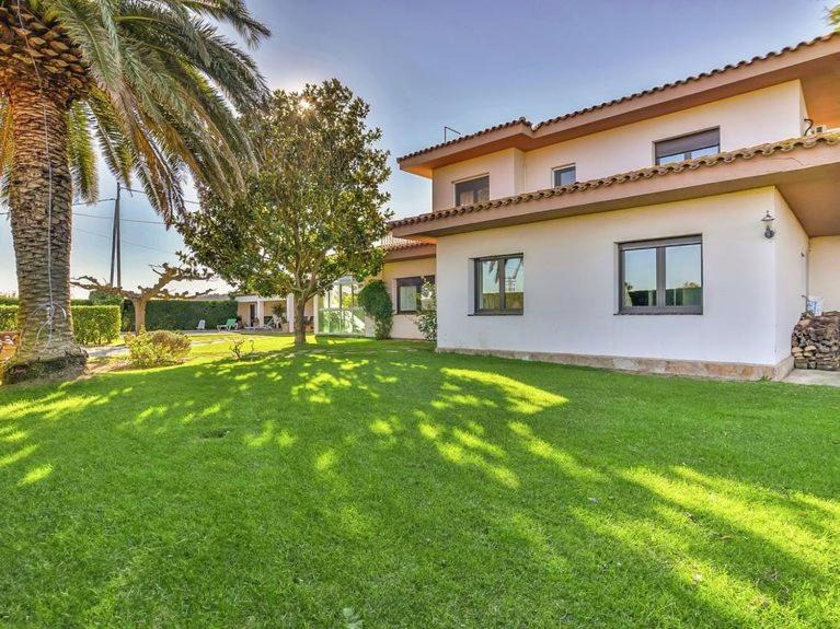 Viladamat Ski Chalet | Magnolia Mas Palol, casa con piscina y barbacoa a 5min de la playa