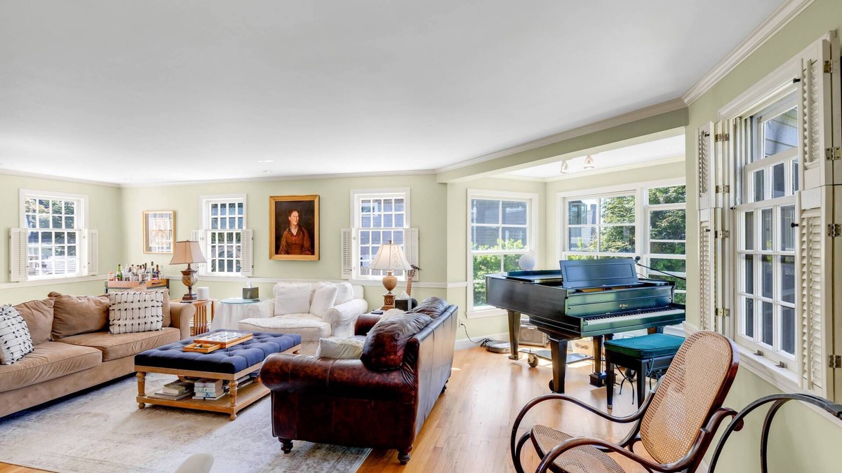 Magnolia House | Magnolia Retreat: Ocean View, Fireplace, Musicians Paradise, Cappuccino Station