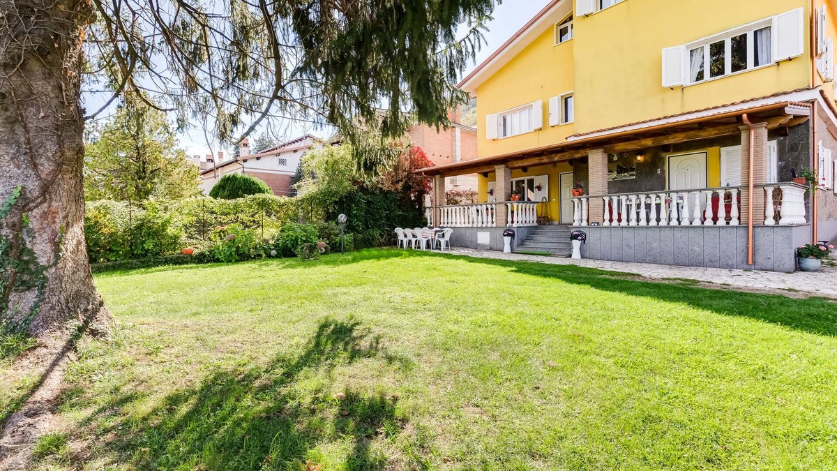 Rocca di Papa Villa | Magnolia-Villa Rocca di Papa -3 apartments