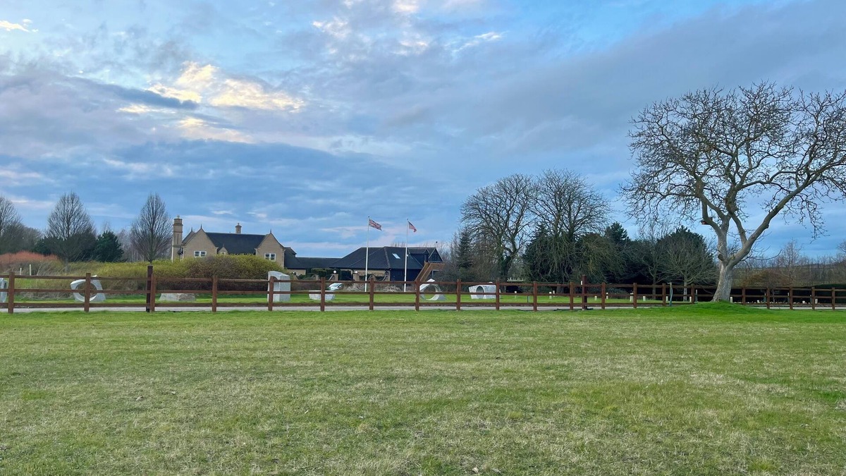Sawston Apartment | Magog View peaceful top floor barn conversion in South Cambridge