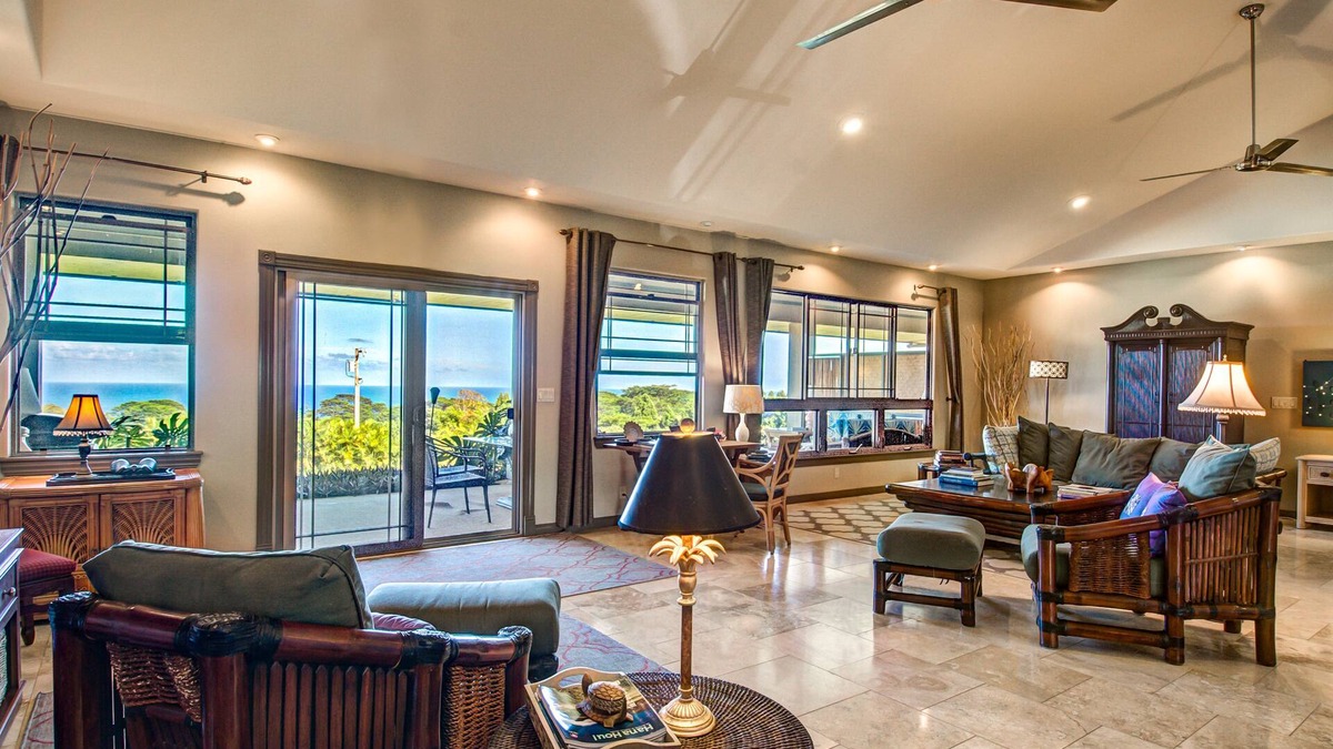 Hakalau Hotel | Mahana House Country Inn