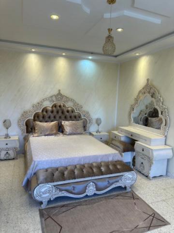 Hiboun Villa | Mahdia Golden Sands Stay - Beachside Luxury avec Wifi
