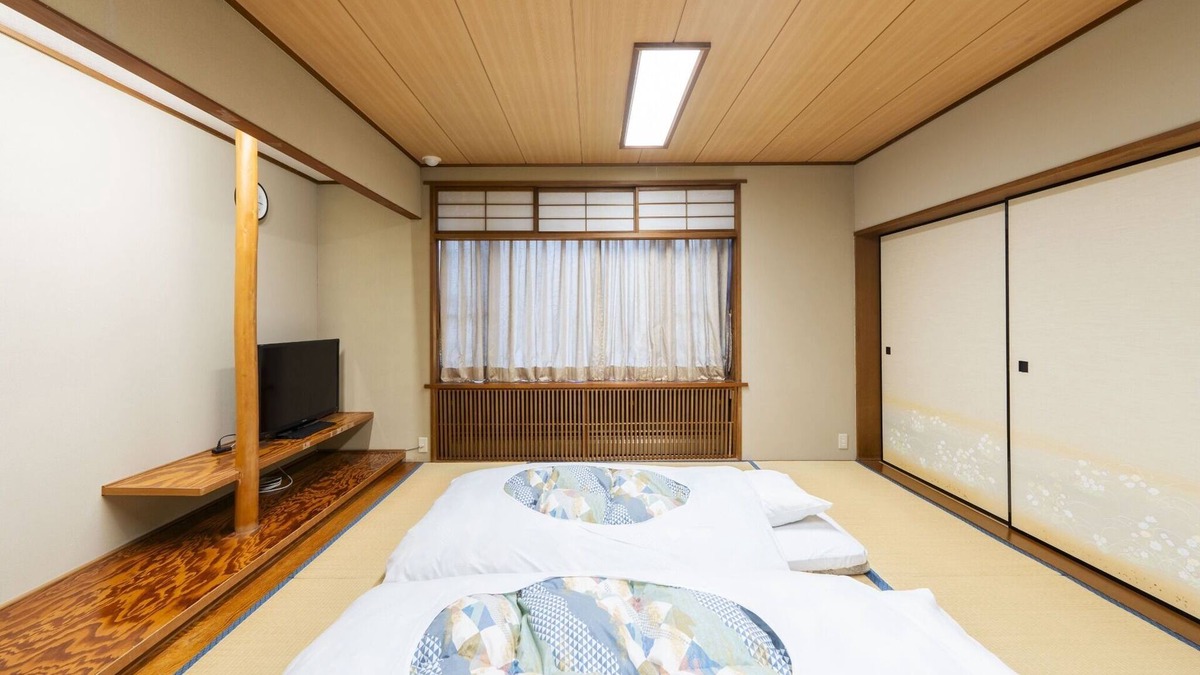 Oyama House | Main building 1F Japanese style room for 4 people /Sunto-gun Shizuoka