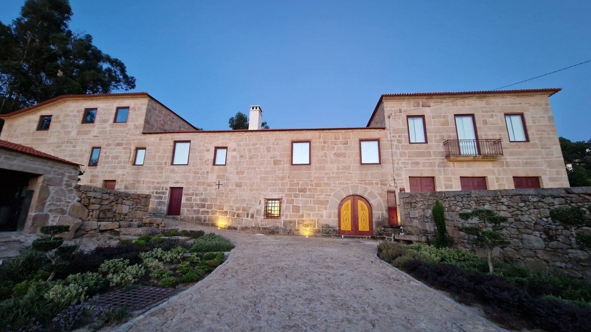 Sernancelhe Apartment | Main house Solar dos Condes da Azenha