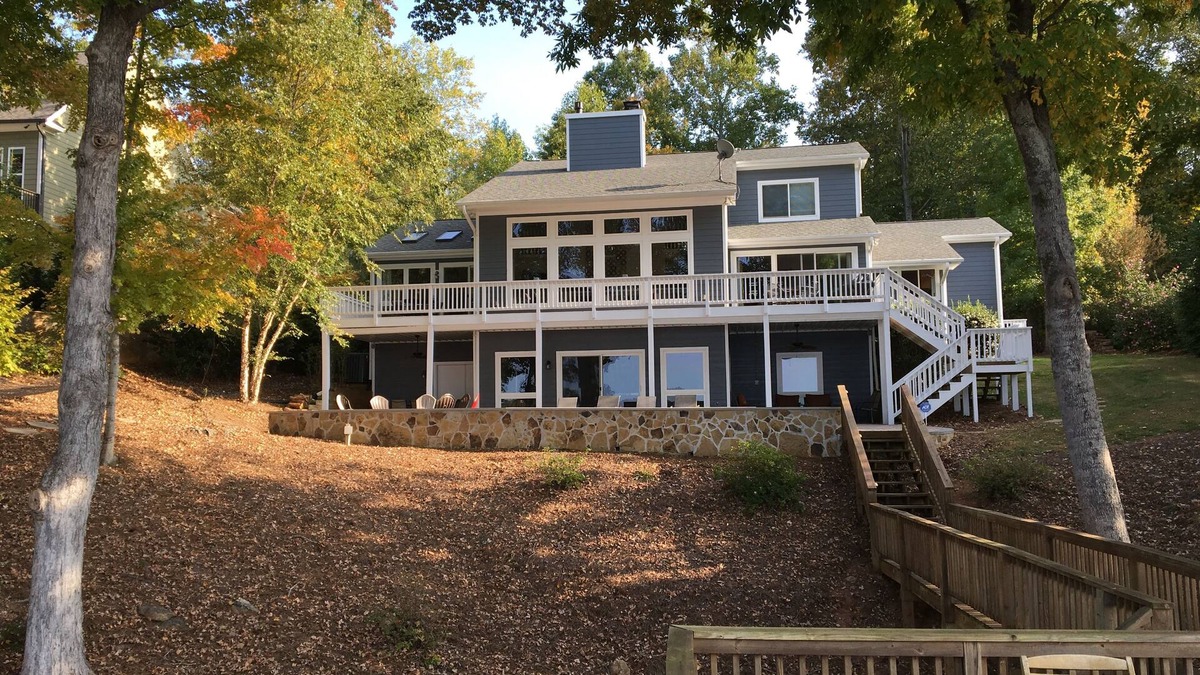 Macon House | Main Lake! Close to the water! Spectacular Views!