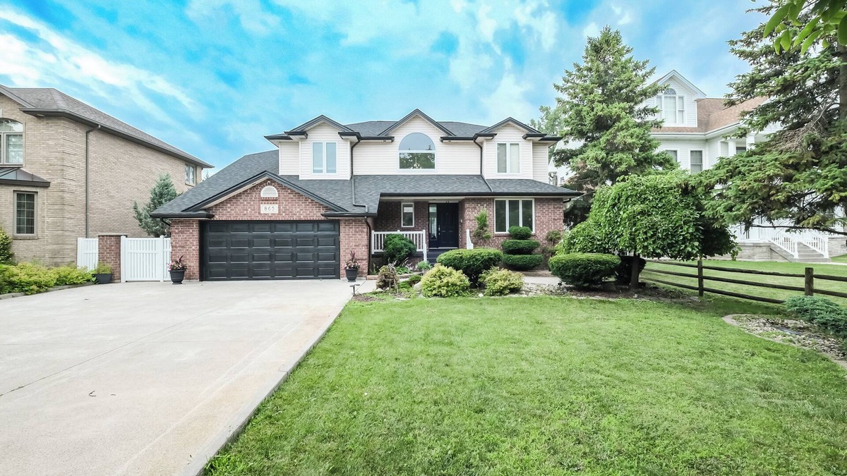 Windsor House | Main Unit luxury South WindsorOasis