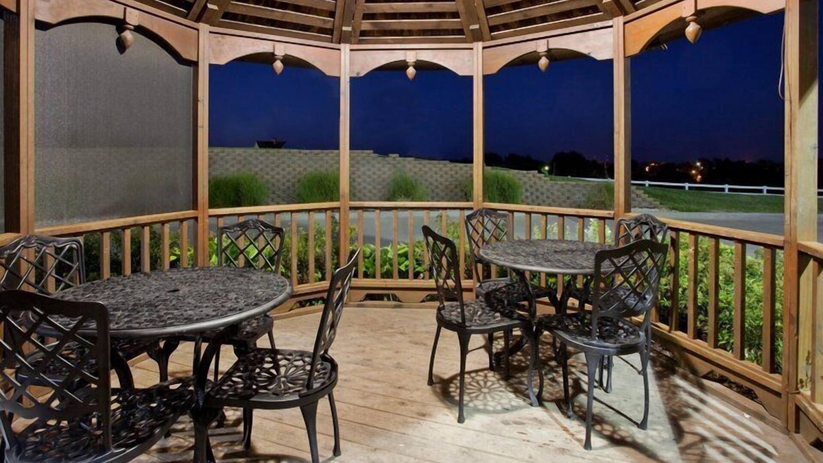 Emporia Hotel | MainStay Suites Emporia