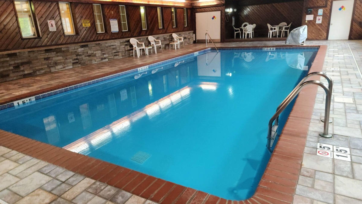 Le Claire Hotel | MainStay Suites LeClaire - Quad Cities