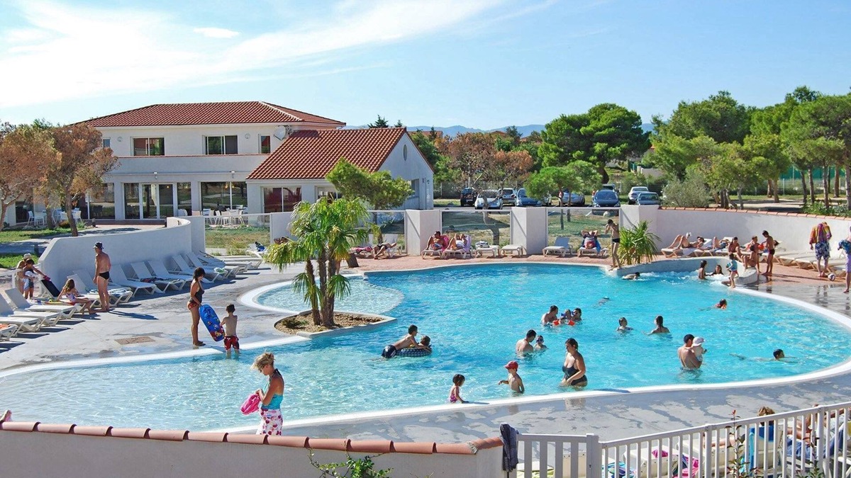 Torreilles House | Maison à étage | Salle de Fitness, Piscine + Spa