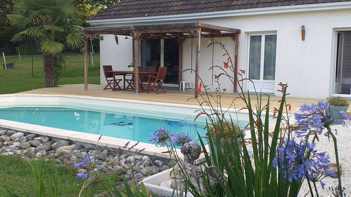 Arros-de-Nay House | Maison à la Campagne Avec Piscine à Proximité de Nay
