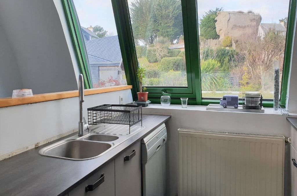 Tregastel Villa | Maison 6 pers, avec jardin clos au centre de Trégastel, à 500m de la plage - Réf 179