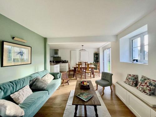 Combrit House | Maison 9 pers à Sainte-Marine, proche plage, port et restaurant, grand jardin avec verger - FR-1-481-150