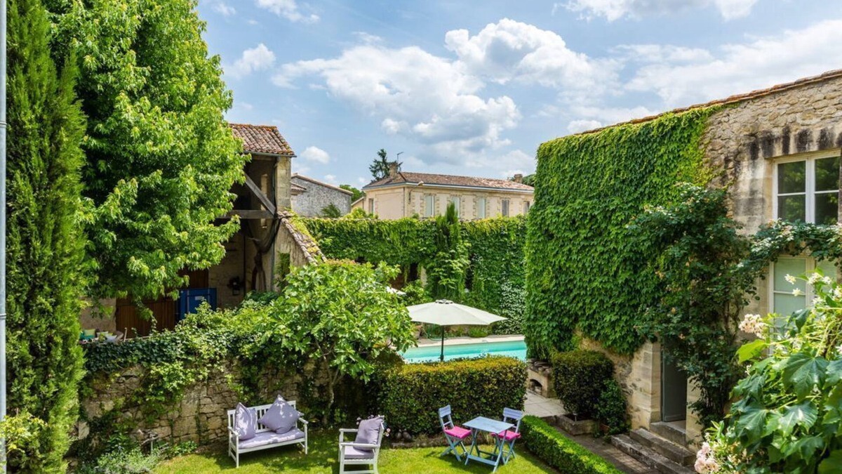 Pujols Villa | Maison Acacia - Six Bedroom Villa, Sleeps 12